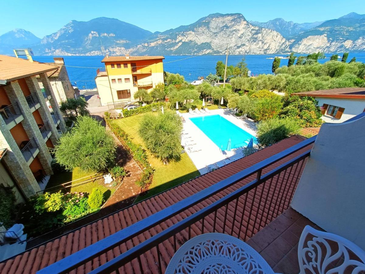 Hotel Villa Isabella Brenzone sul Garda Exteriör bild